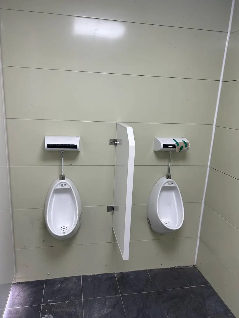廁所搗擺